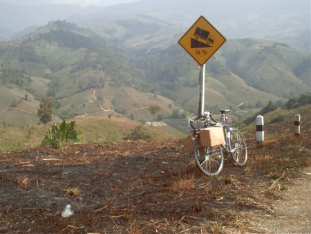 à la frontière laotienne dans les montagnes du Triangle d'or